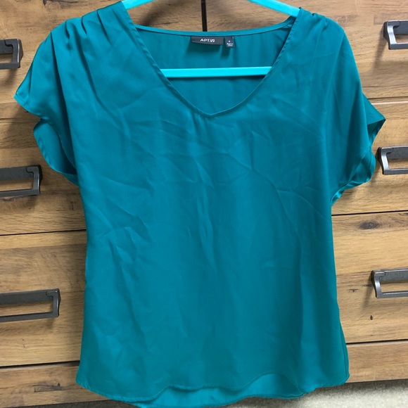 Apt. 9 Tops - Green APT. 9 blouse